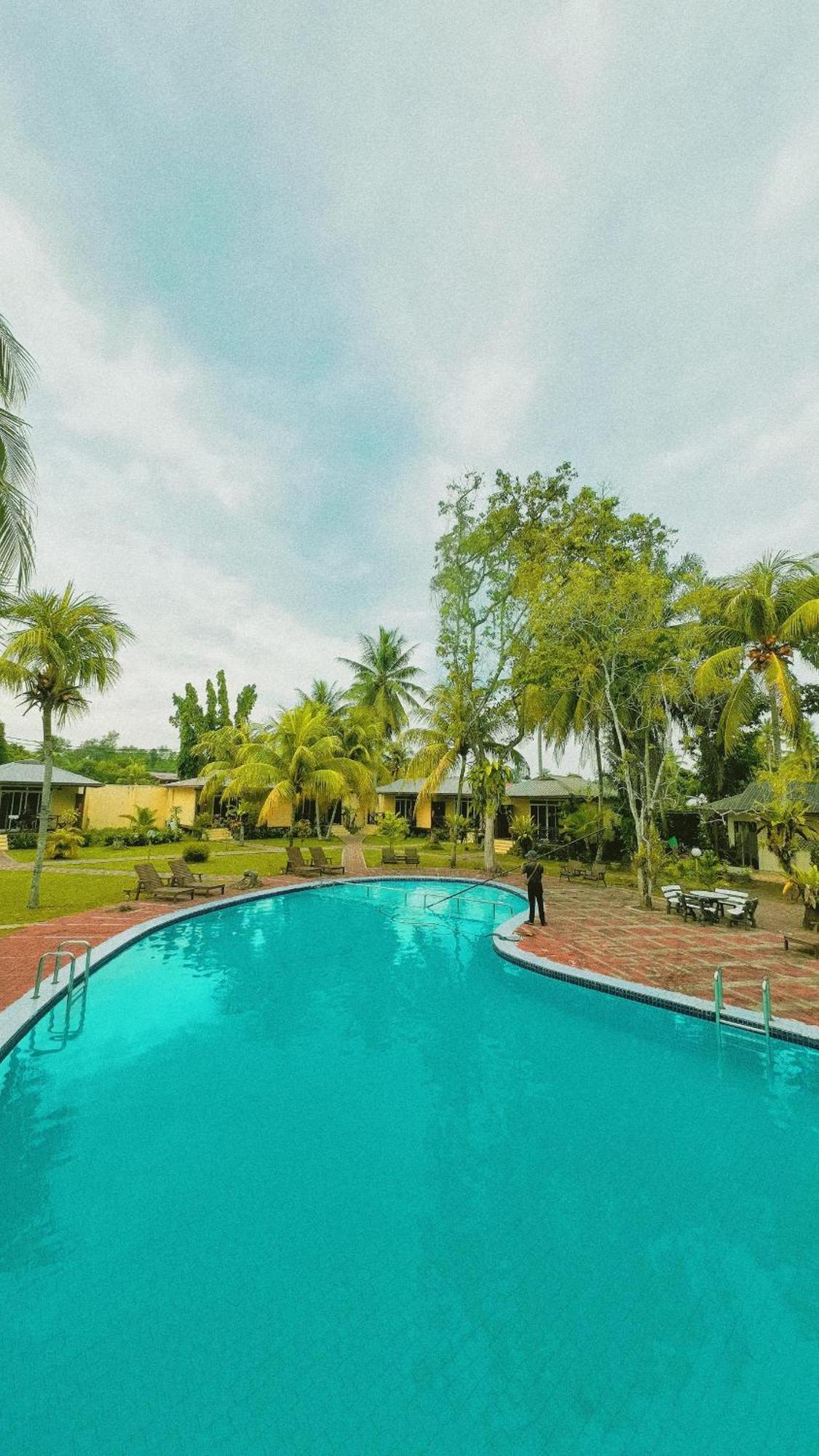 Langkah Syabas Beach Resort Kinarut Екстер'єр фото
